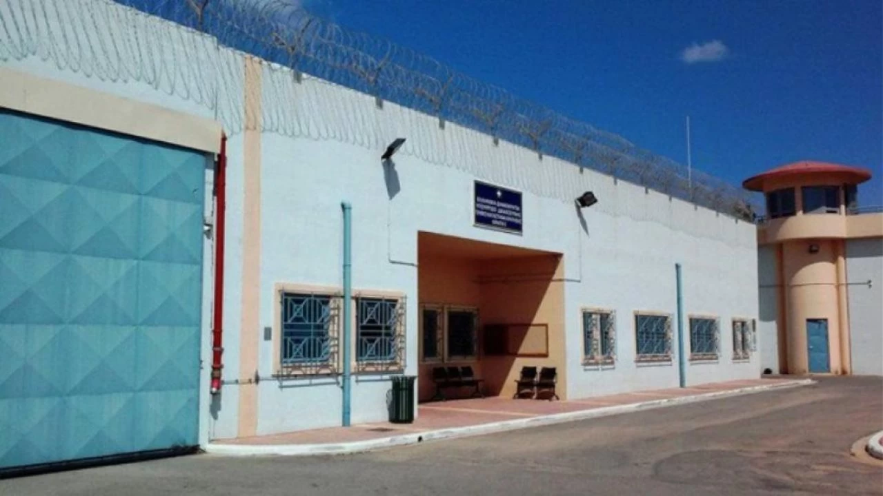 Νεκρός ο ένας κρατούμενος μετά την αιματηρή συμπλοκή στις Φυλακές Αγιάς